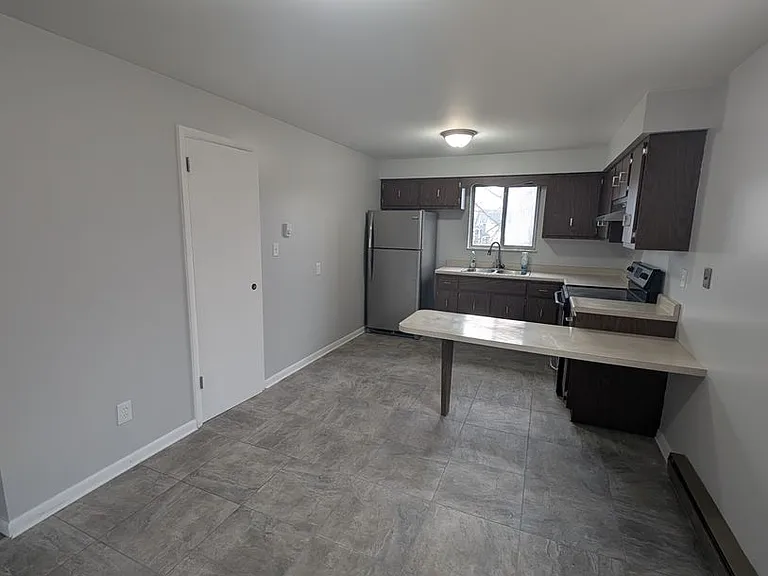 93 - 119 Johnston Avenue — Photo 3
