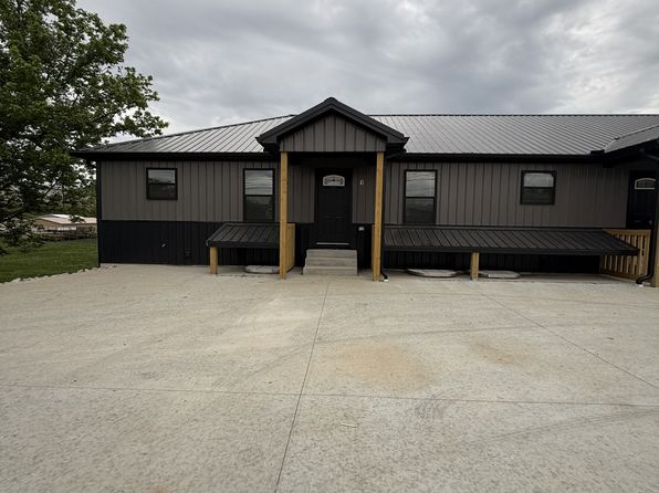 112 Todd St #4