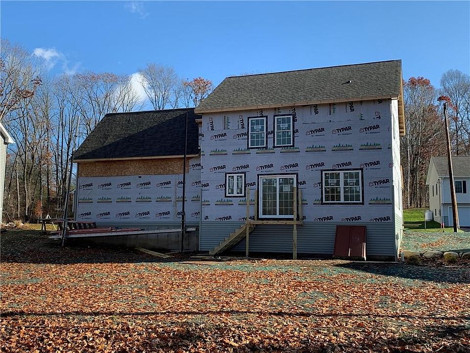 2nd image of 63 Liane Dr