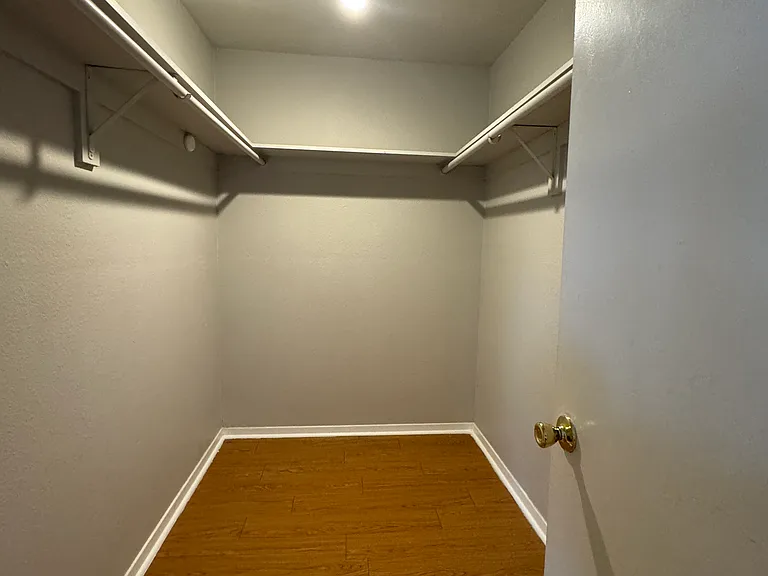 2118 Gaston Place Dr — Photo 14