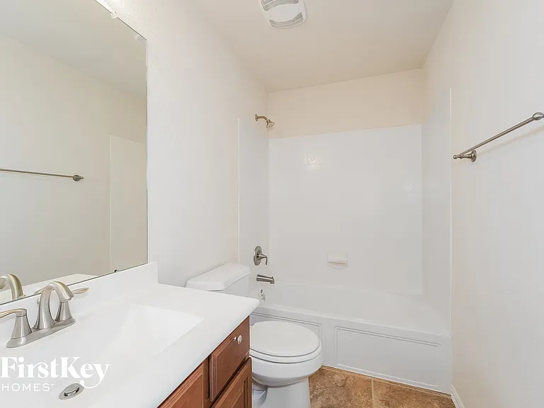7418 Upland Mill Ln — Photo 13