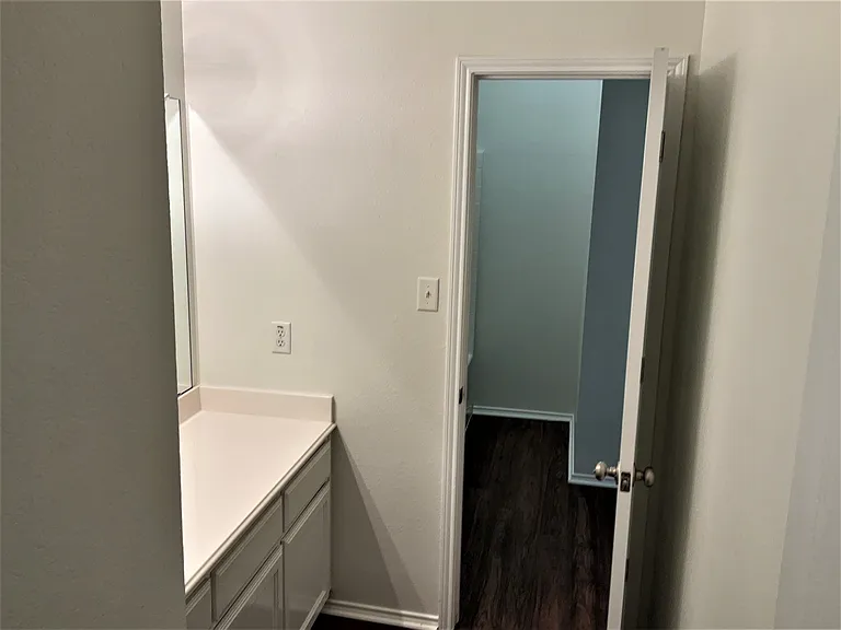 1212 Gardenia Cir — Photo 17