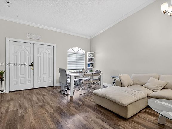 5th image of 18752 NW 84th Pl APT 606-6