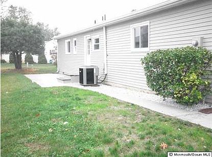 3rd image of 229 Charlotteville Dr N