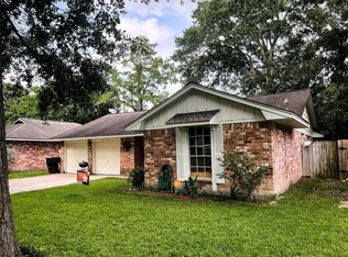 9814 Deanwood St, Houston, TX 77040