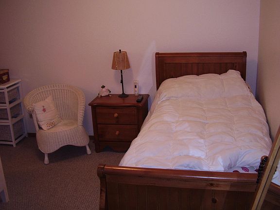4th image of 17 Forest Ave APT 203