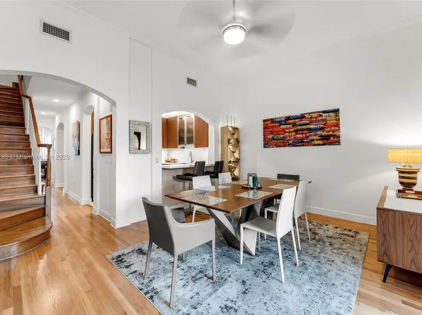 443 Coral Way #A-10, Coral Gables, FL 33134