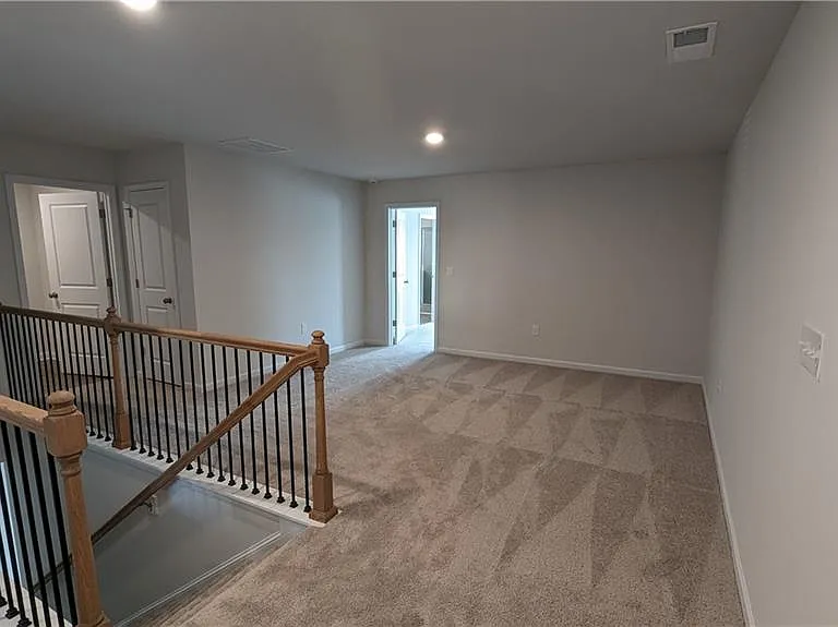 840 Point Place Dr — Photo 17