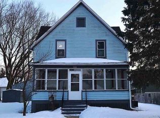 909 Dempster St, Fort Atkinson, WI 53538