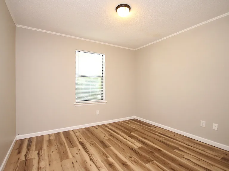 7816 Deborah Dr — Photo 12