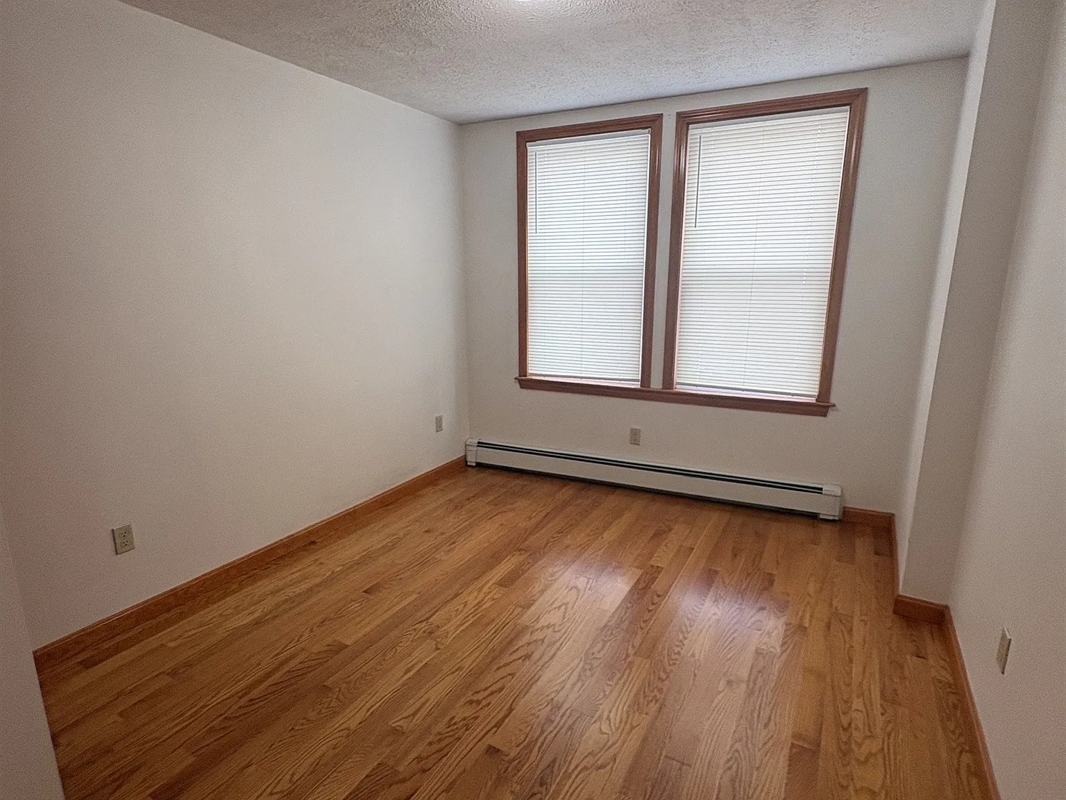 98 Perkins St — Photo 3