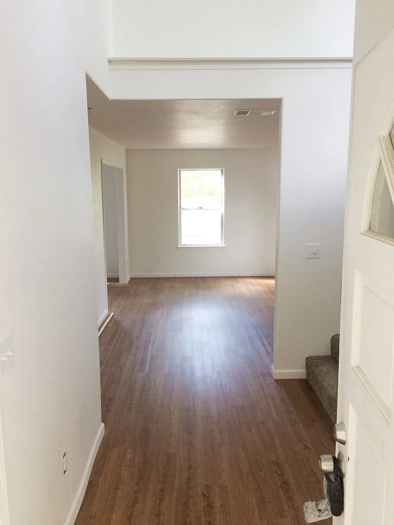3 Bedroom Single Family Home Close to Downtown Atascadero! — Photo 1