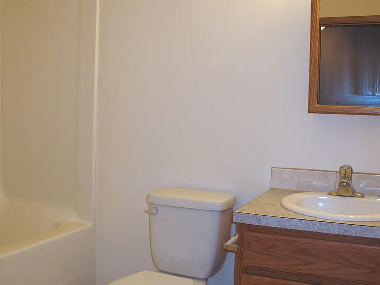 Galbraith, C. (1430 NW Falls Creek Lp) — Photo 14