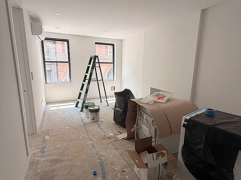 25 E 20th St #3 — Photo 5