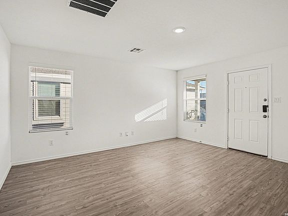 2nd image of 6819 Chicken