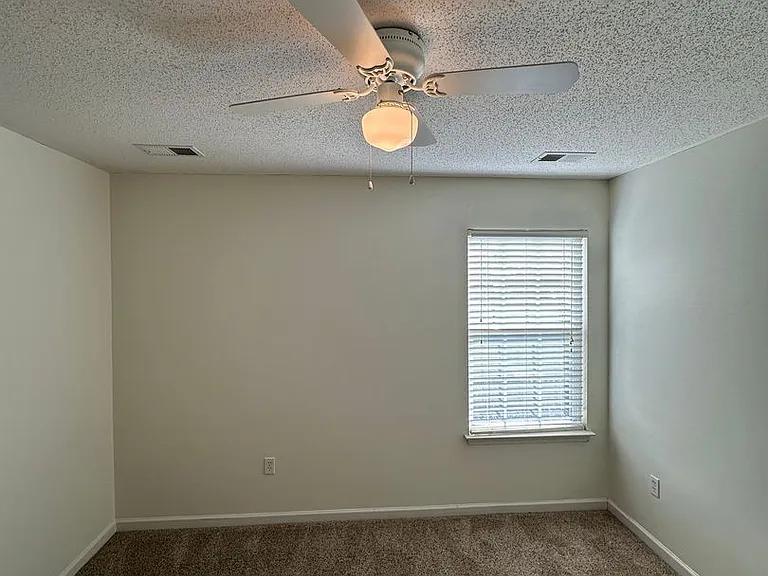 2525 Baird Dr — Photo 28