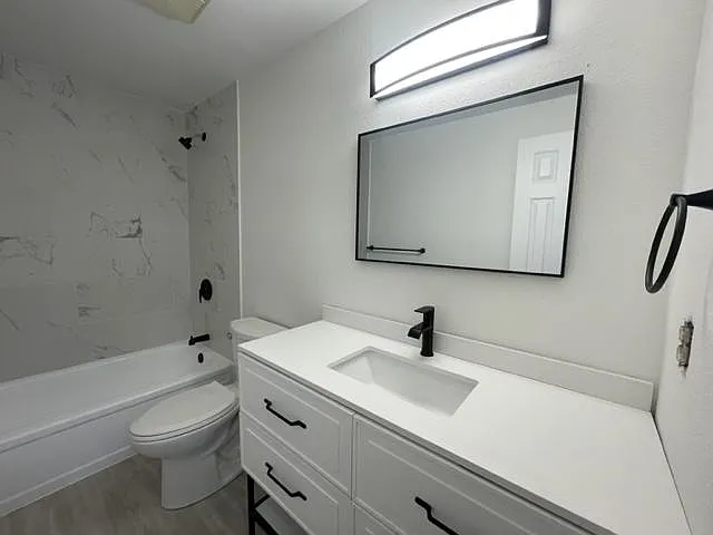 2330 Wedgewood Ave #2A — Photo 16