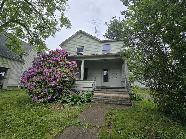821 Alcoma St, Sharon, PA 16146