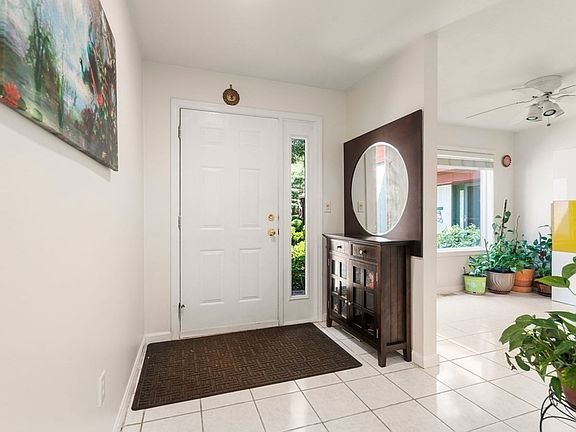 3rd image of 37 Orchard Hill Dr