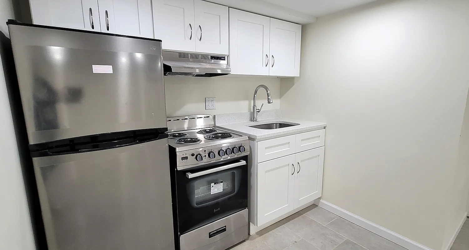 170-20 Lithonia Avenue 1B
