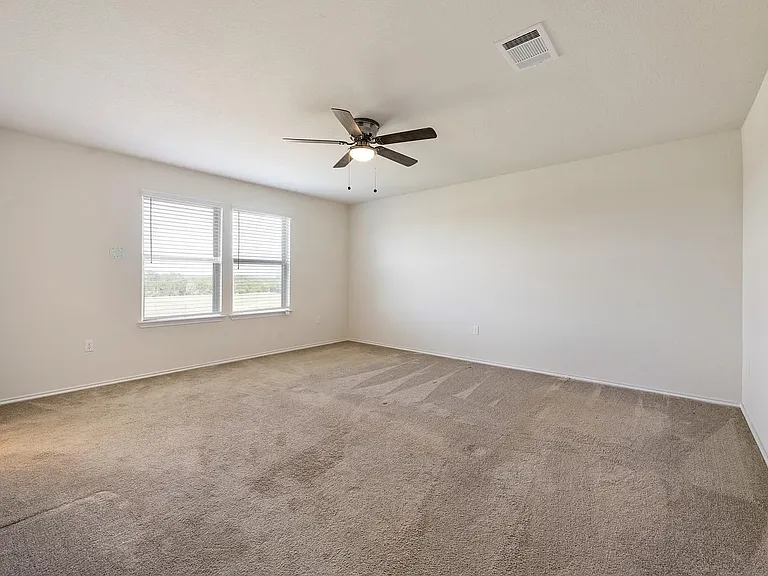 110 Russet Trl — Photo 15