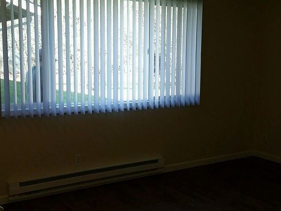 5th image of 400 SE 118th Ave