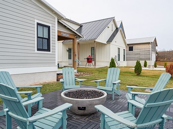 4th image of 44 Ramble Along Rd