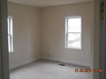 2nd image of 643 S 36th St
