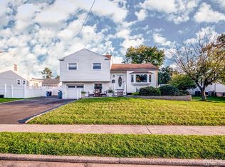 325 Libourel Rd, South Plainfield, NJ 07080