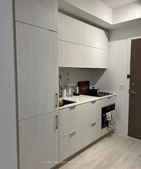 20 Richardson St #1008 — Photo 7