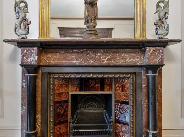 205 West 57th Street image 9 of 13