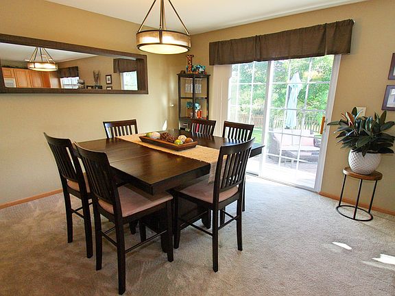 5th image of 1021 E Pinecrest Ln