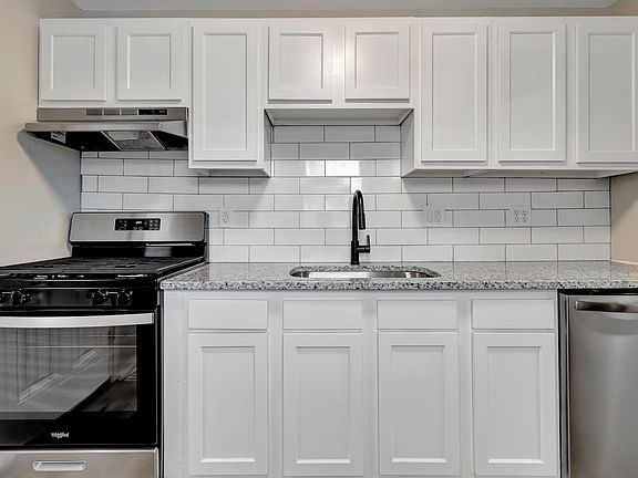 4th image of 7201 Longfield Dr #39