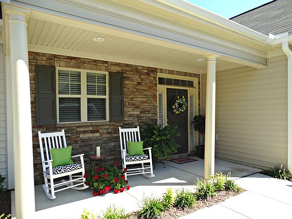 4th image of 42 W Milan Ct