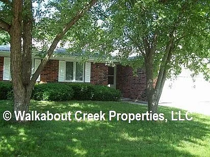 3 bed, 1188 sqft, $1,350 — Photo 2