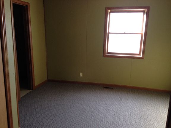 2nd bedroom downstairs