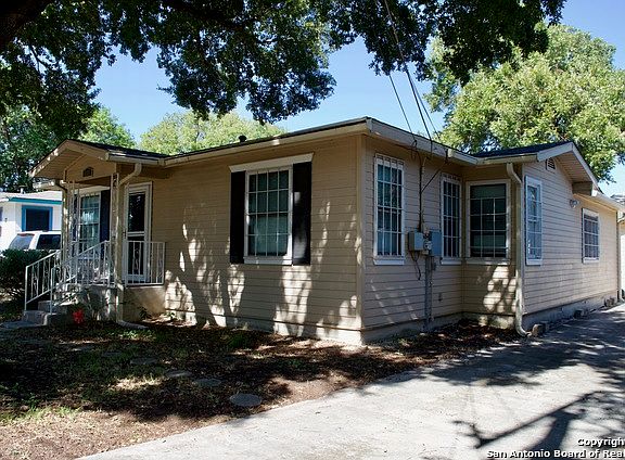2nd image of 559 Jennings Ave