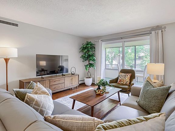 2nd image of 10600 43rd Ave N APT 202