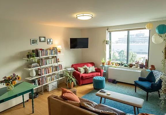 4th image of 8 Vanderbilt Ave APT 7F