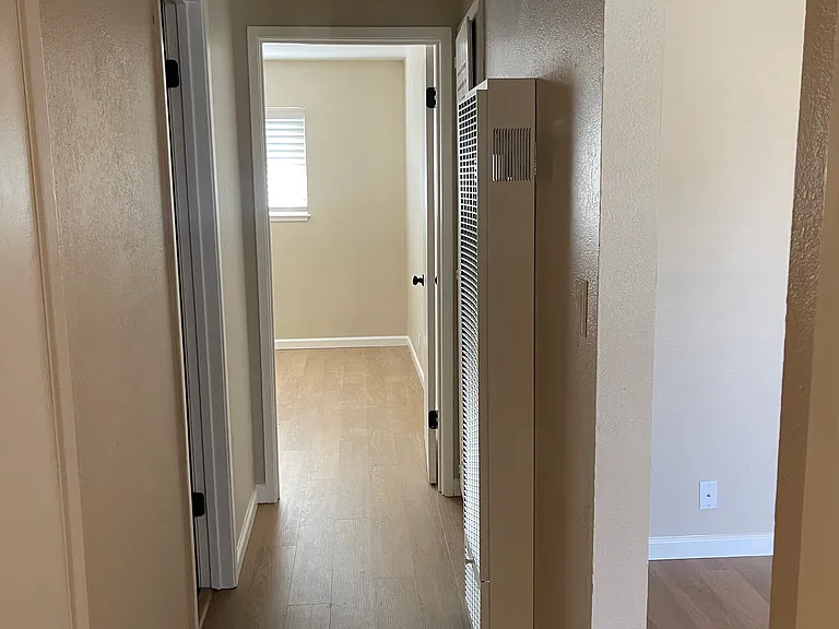 105 Wilbur Ave #8 — Photo 4