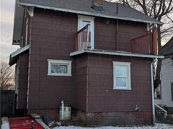 5th image of 2901 7th St NW