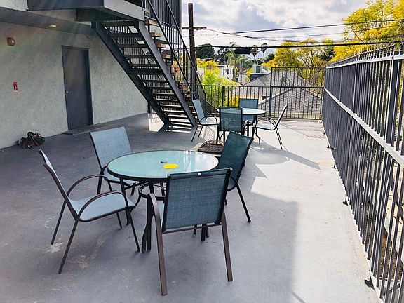 4th image of 151 N Normandie Ave #15