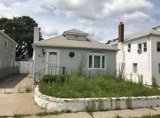 20 Marina Rd, Island Park, NY 11558