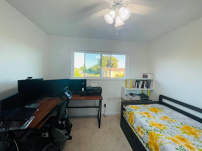 1896 Yosemite Dr — Photo 15