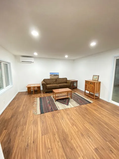 2 bed, 1100 sqft, $2,150 — Photo 4