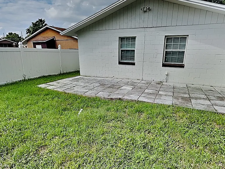 101 Samuel St — Photo 20