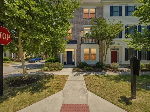 120 Peyton Randolph Dr, Yorktown, VA 23692