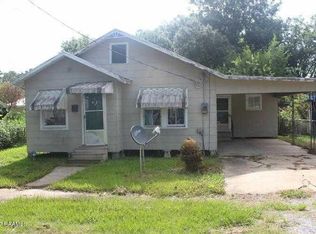 507 S Young St, Abbeville, LA 70510