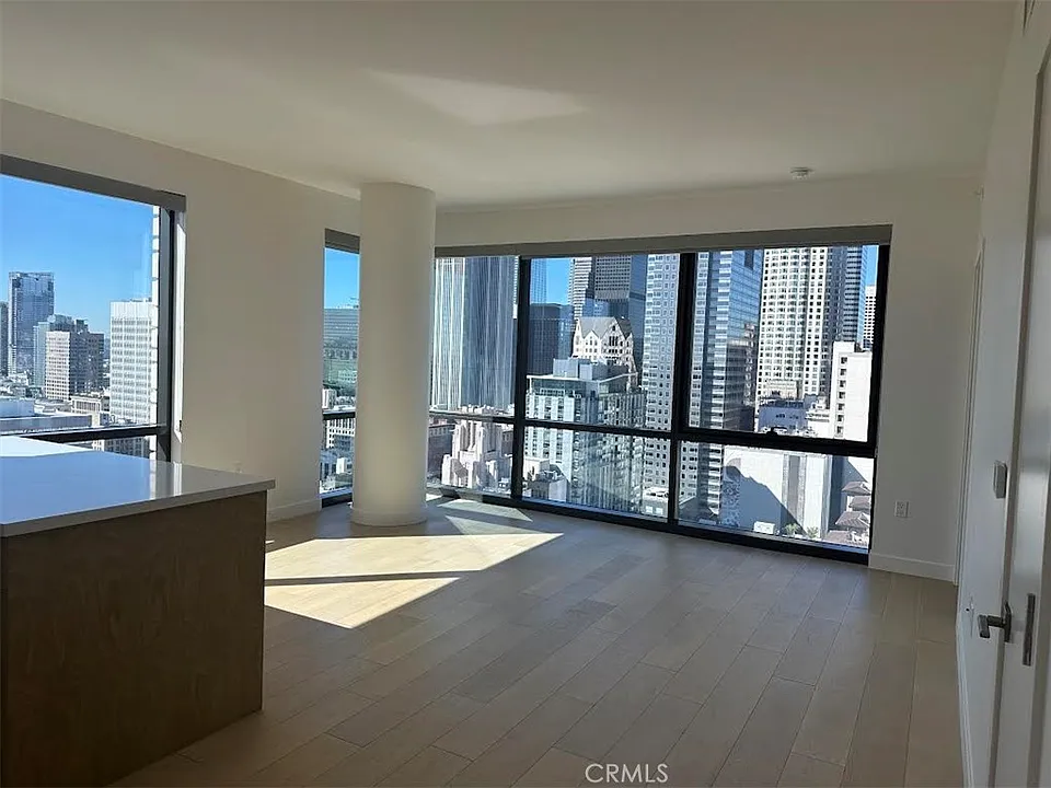 400 S Broadway Ave #2710