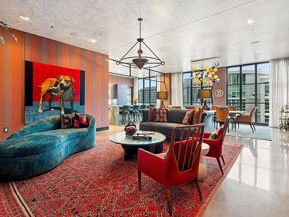 3rd image of 900 W Washington Blvd #802